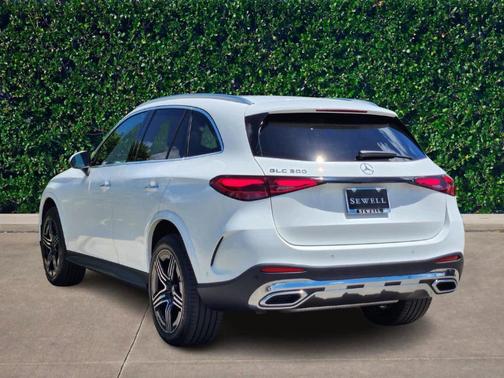 2025 Mercedes-Benz GLC 300 Base