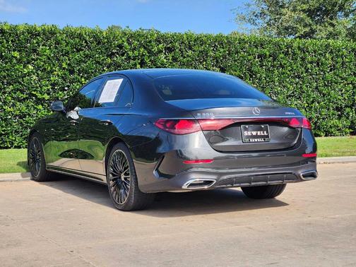 Graphite Gray Metallic 2026 Mercedes-Benz E-Class E 350
