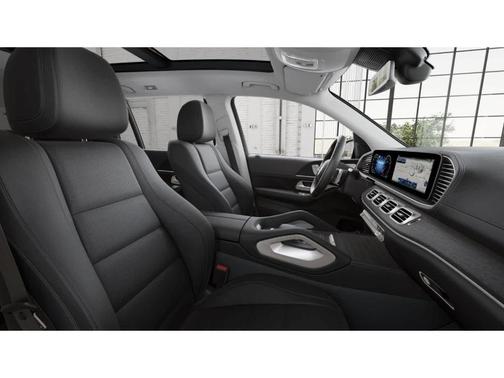Obsidian Black Metallic 2026 Mercedes-Benz GLS 450 4MATIC