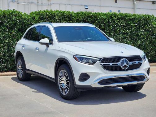 2025 Mercedes-Benz GLC 300 Base