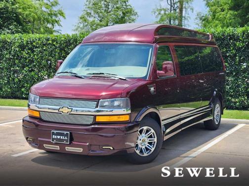 Special 2022 Chevrolet Express 2500 Work Van