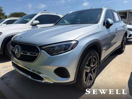 Cirrus Silver Metallic 2026 Mercedes-Benz GLC 300 Base
