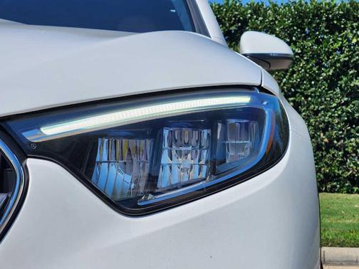 2026 Mercedes-Benz GLC 300 Base