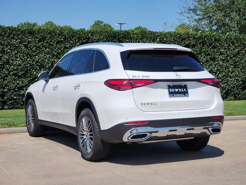 2026 Mercedes-Benz GLC 300 Base