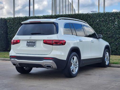 2022 Mercedes-Benz GLB 250 Base 4MATIC