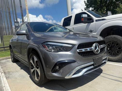 Metallic 2024 Mercedes-Benz GLA 250 Base
