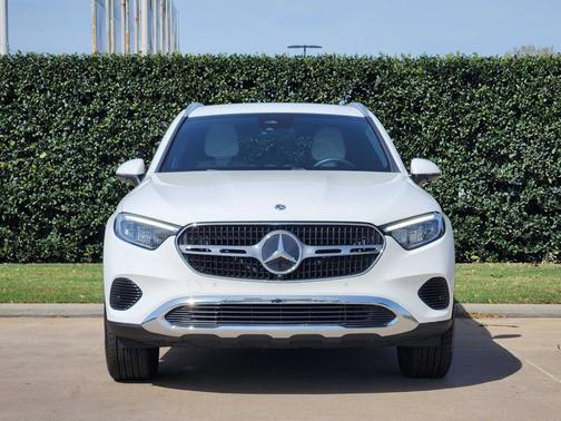 2026 Mercedes-Benz GLC 300 Base