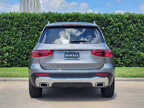 Metallic 2026 Mercedes-Benz GLB 250 Base