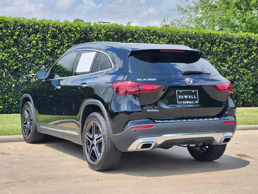 2026 Mercedes-Benz GLA 250 Base