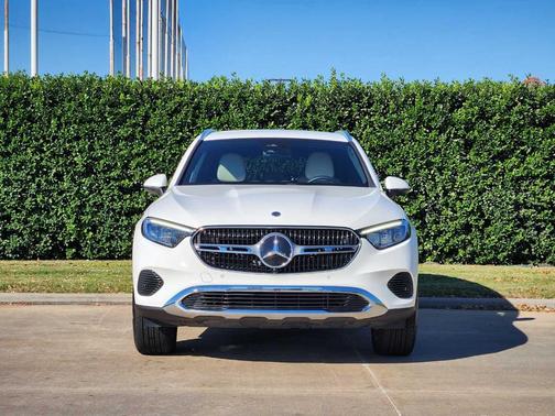 2025 Mercedes-Benz GLC 300 Base