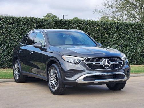 2026 Mercedes-Benz GLC 300 Base