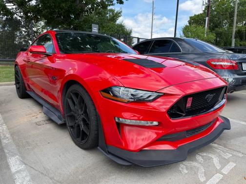 Race Red 2022 Ford Mustang GT