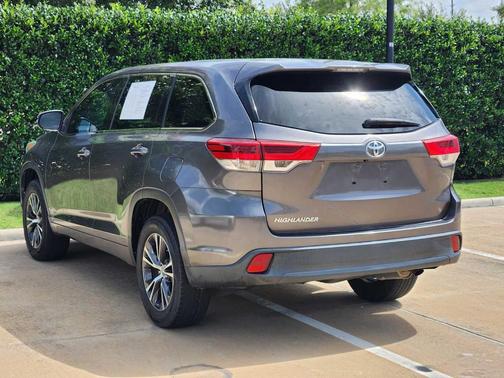 2018 Toyota Highlander LE