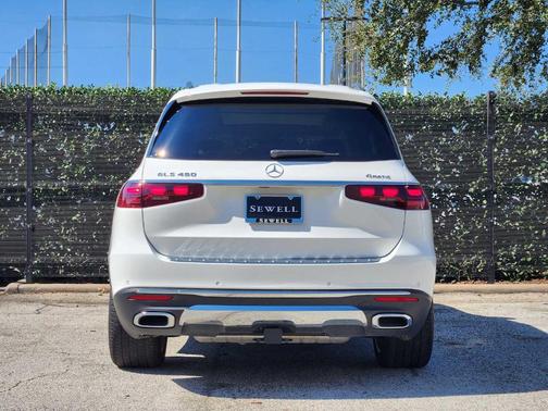 2024 Mercedes-Benz GLS 450 4MATIC