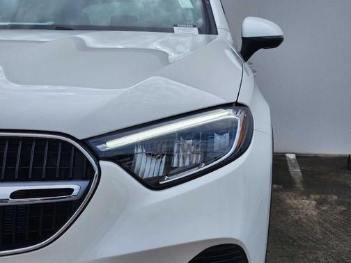 2025 Mercedes-Benz GLC 350e Base 4MATIC