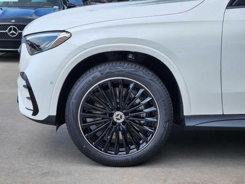 2025 Mercedes-Benz GLC 300 Base