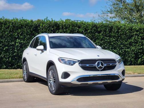 2025 Mercedes-Benz GLC 300 Base
