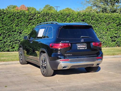 2025 Mercedes-Benz GLB 250 Base