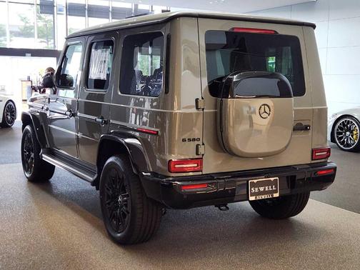 2025 Mercedes-Benz G-Class G 580e