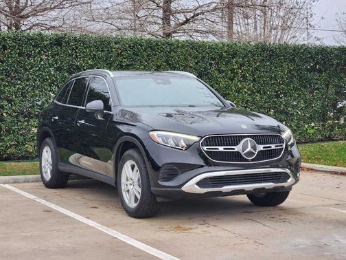 2026 Mercedes-Benz GLC 300 Base