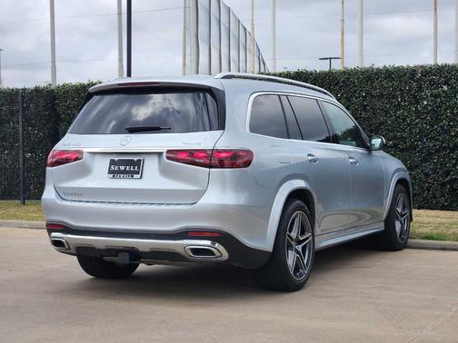 2025 Mercedes-Benz GLS 450 4MATIC