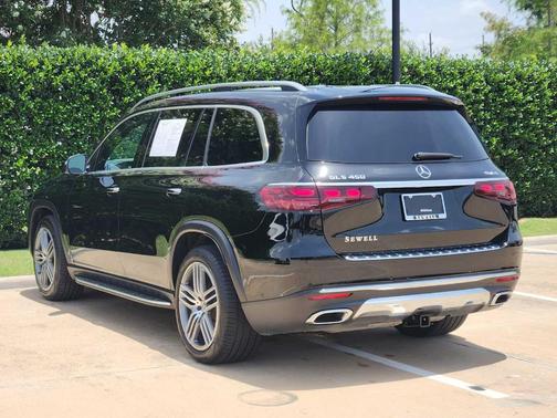 2025 Mercedes-Benz GLS 450 4MATIC