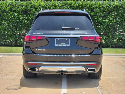 2025 Mercedes-Benz GLS 450 4MATIC