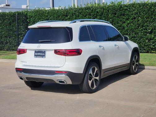 2025 Mercedes-Benz GLB 250 Base