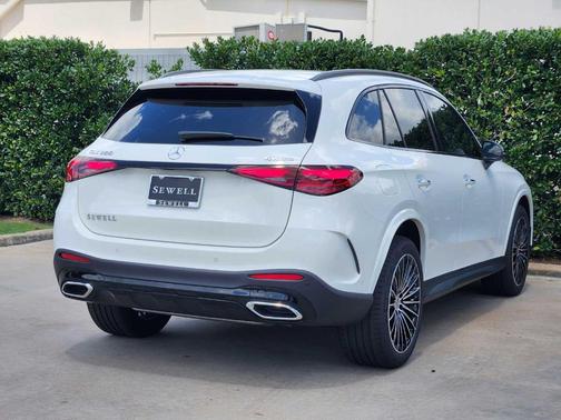 2025 Mercedes-Benz GLC 300 Base 4MATIC