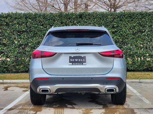 2026 Mercedes-Benz GLA 250 Base