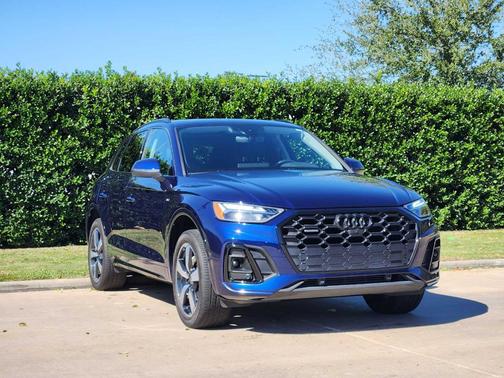 2023 Audi Q5 45 S line Premium Plus
