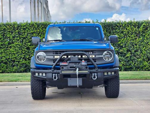 2023 Ford Bronco Base