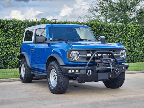 2023 Ford Bronco Base