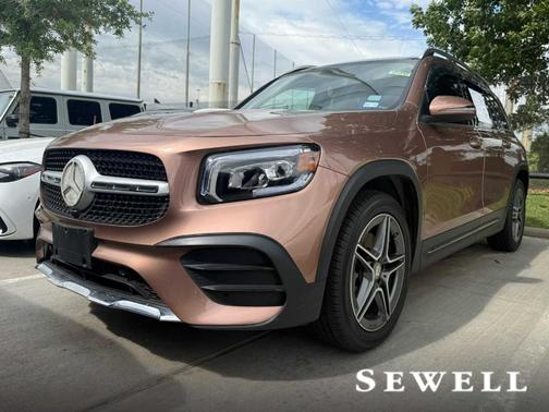 Rose Gold Metallic 2022 Mercedes-Benz GLB 250 Base