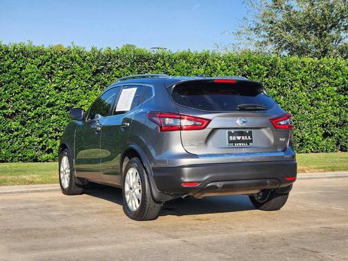 2021 Nissan Rogue Sport SV