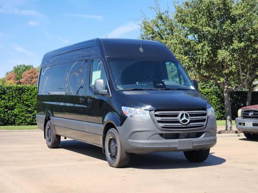 2025 Mercedes-Benz Sprinter 2500 