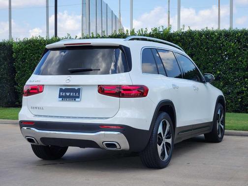 2025 Mercedes-Benz GLB 250 Base