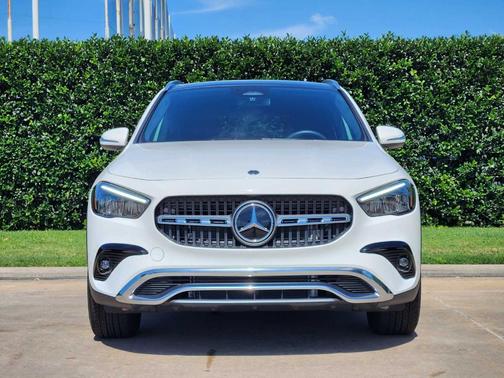 Polar White 2026 Mercedes-Benz GLA 250 Base