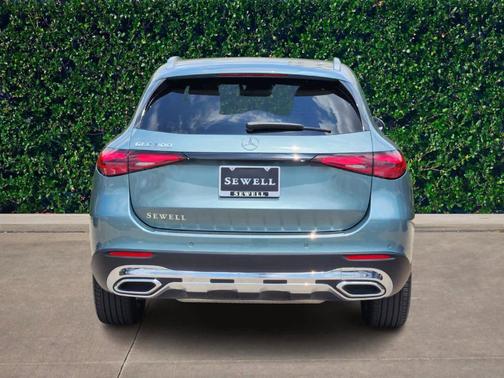 2025 Mercedes-Benz GLC 300 Base