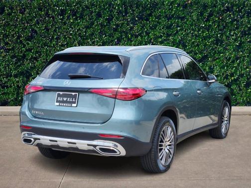 2025 Mercedes-Benz GLC 300 Base