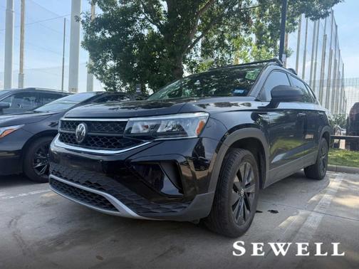 Platinum Gray Metallic 2023 Volkswagen Tiguan 2.0T SE