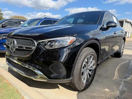 2025 Mercedes-Benz GLC 300 Base