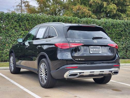 2025 Mercedes-Benz GLC 300 Base