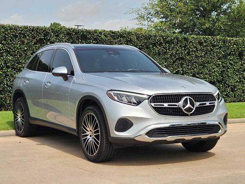 Cirrus Silver Metallic 2026 Mercedes-Benz GLC 300 Base