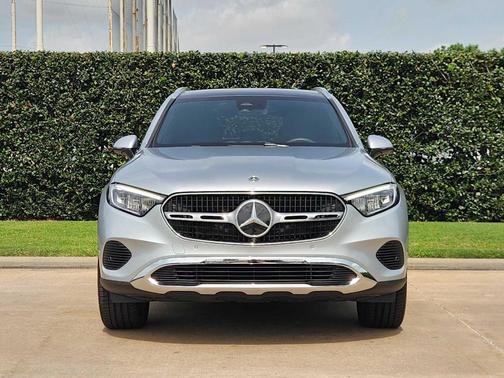 Cirrus Silver Metallic 2026 Mercedes-Benz GLC 300 Base