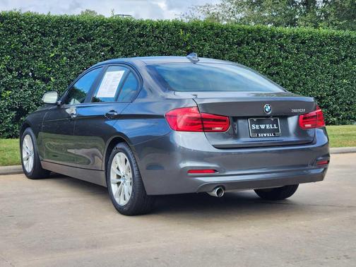 Mineral Gray Metallic 2018 BMW 320 i