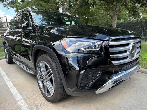 Black 2026 Mercedes-Benz GLS 450 4MATIC