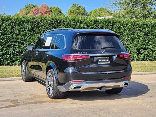 2025 Mercedes-Benz GLS 450 4MATIC