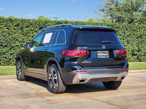 2025 Mercedes-Benz GLB 250 Base