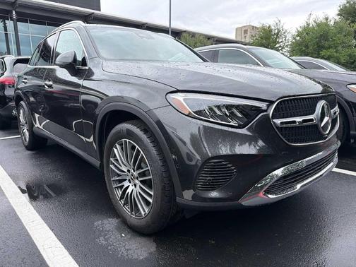 Graphite Gray Metallic 2026 Mercedes-Benz GLC 300 Base